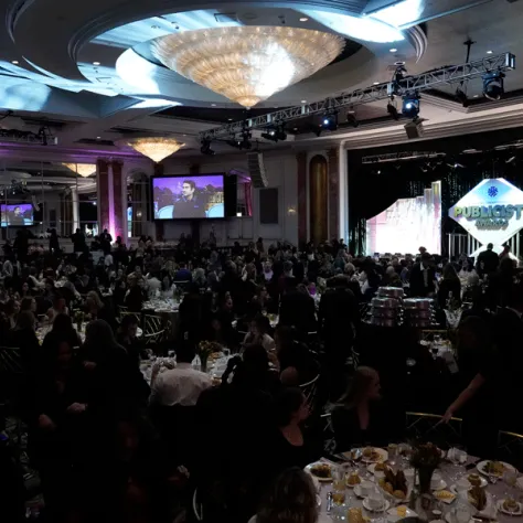 The ballroom of the Beverly Wilshire (Photo by: Evans Vestal Ward/ICG)